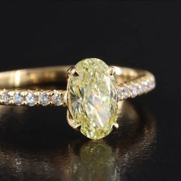 Tiffany & Co. Novo 18K 1.21 CTW IF Fancy Yellow Diamond Engagement Ring - Picture 2 of 12